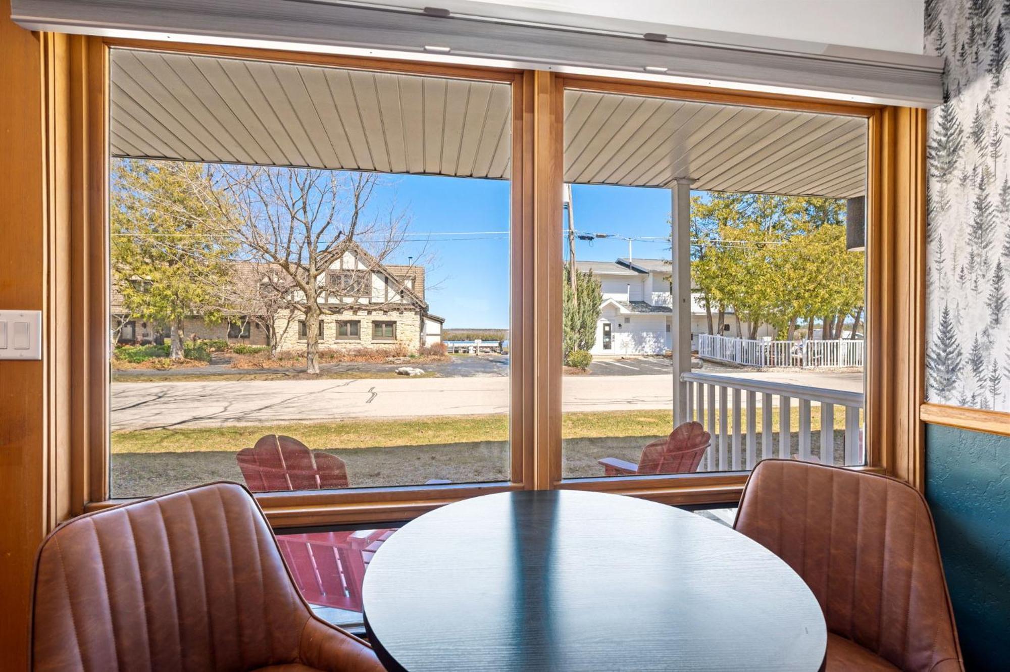 Spruce & Shore Motel Фиш-Крик Экстерьер фото