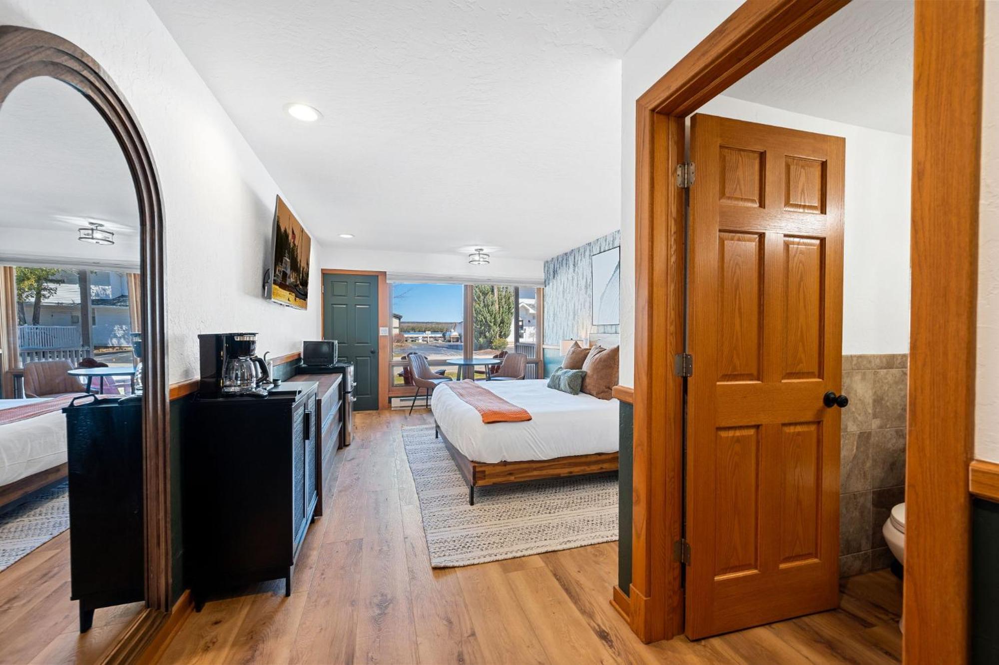 Spruce & Shore Motel Фиш-Крик Экстерьер фото
